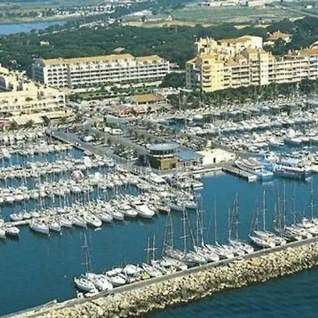 Park 4 * Йер